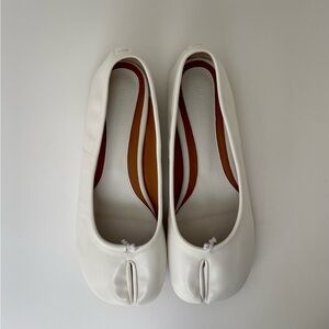 SOLD Korean Handmade Tabi flats